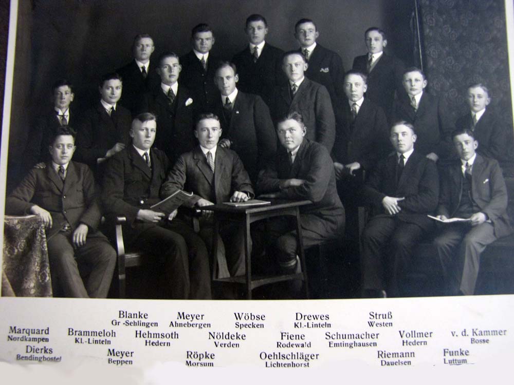 1928-29-4